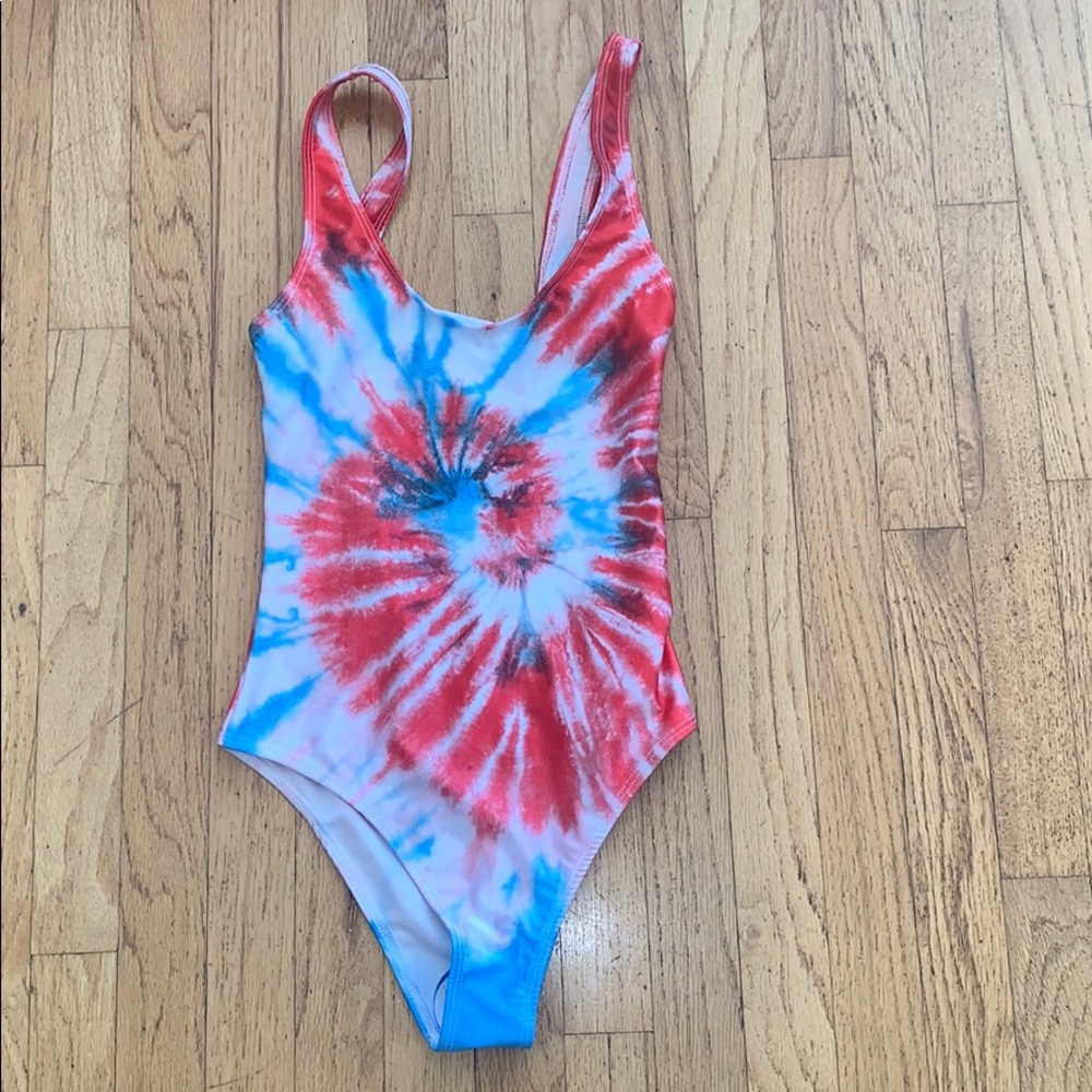 Goldsheeps Swimsuit - Picture 4 of 6